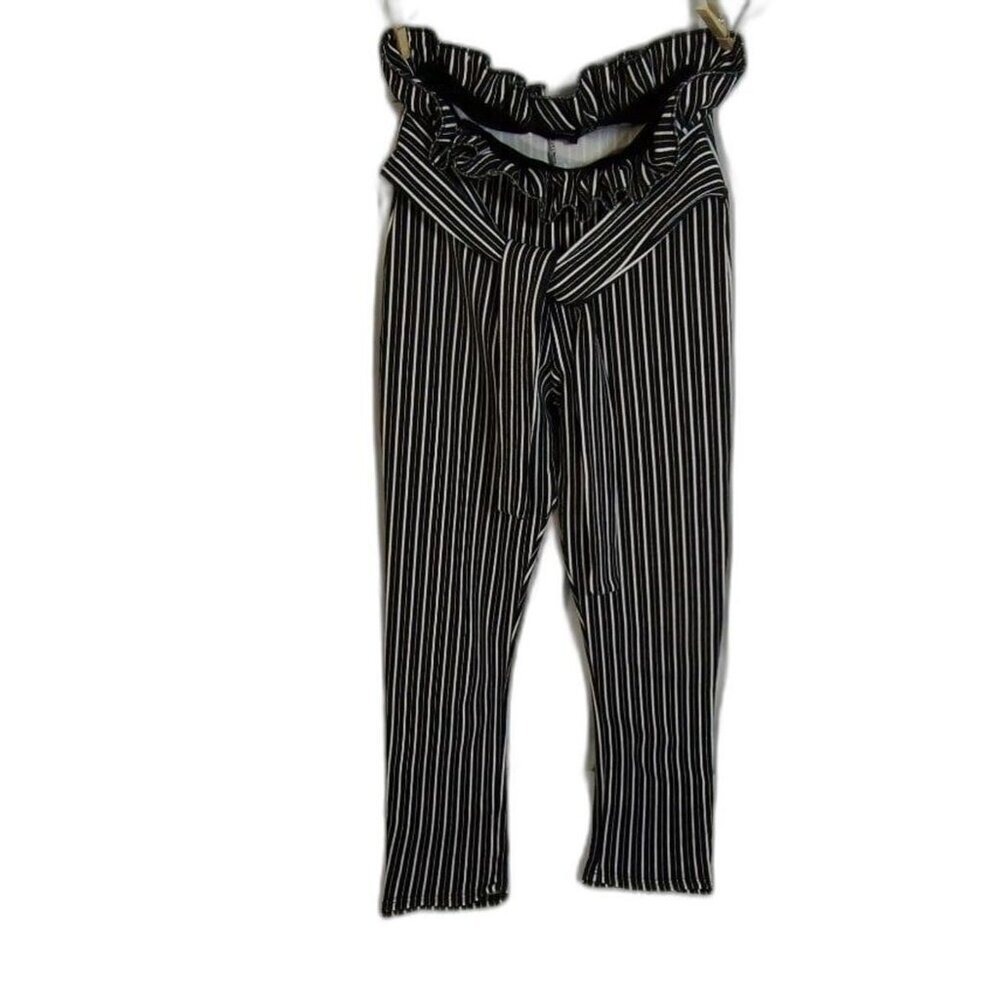 PrettyLittleThing Striped Paper Bag Waist Pants Ruffle Black White Size 2